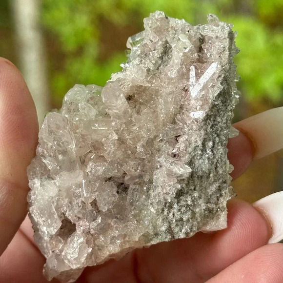 Colombian high-quality Lemurian Quartz Fuchsite inclusion Lemurian Cluster - Picture 5 of 6